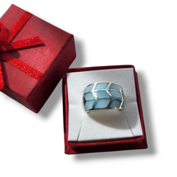 Mother Of Pearl Inlay Sterling Silver 925 Stamped  Size 5.5 Blue Opalescent Box - Picture 1 of 11